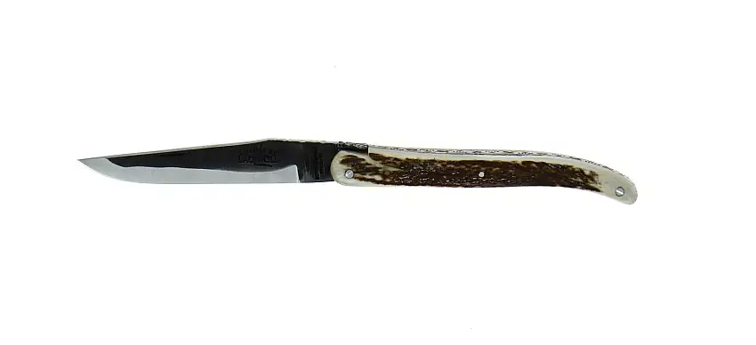 Couteau pliant ciselé main 12cm plein manche en bois de cerf finition satinée lame brut de forge