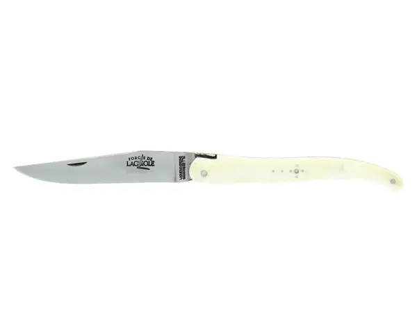 Couteau pliant ciselé main satiné en phacochère