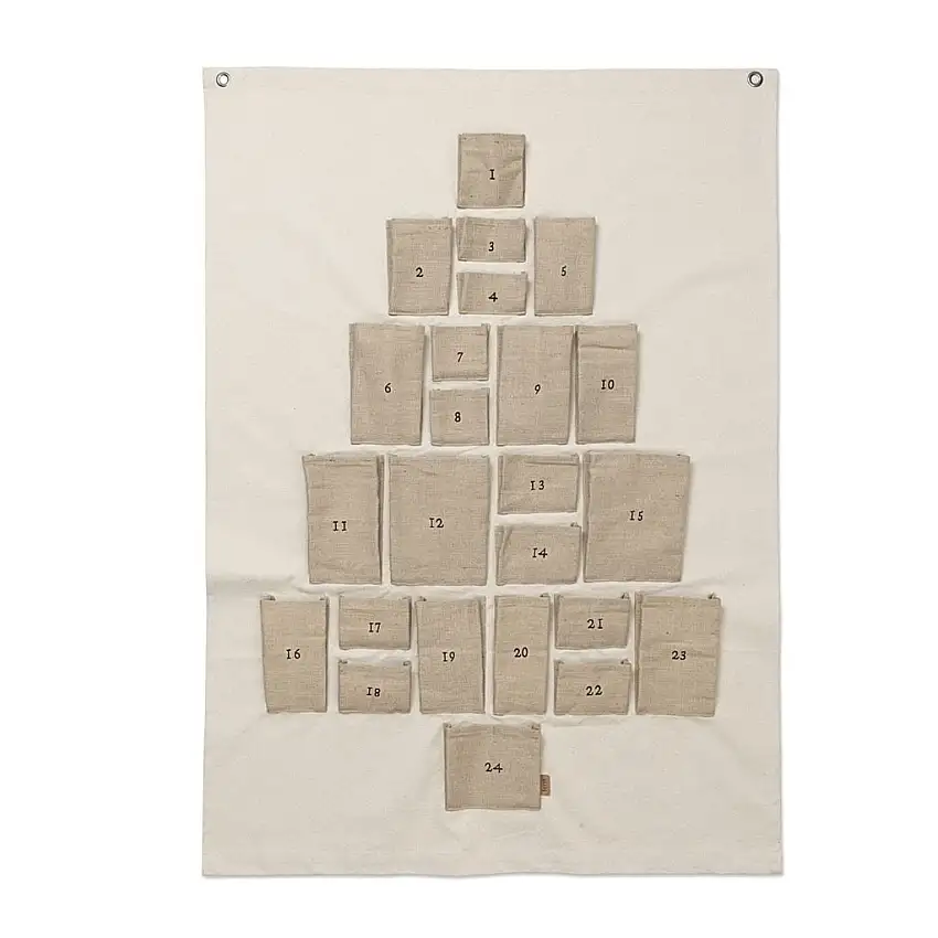 Ferm Living Kiefer Adventskalender Maxi 125x90 cm - Baumwolle/Natur