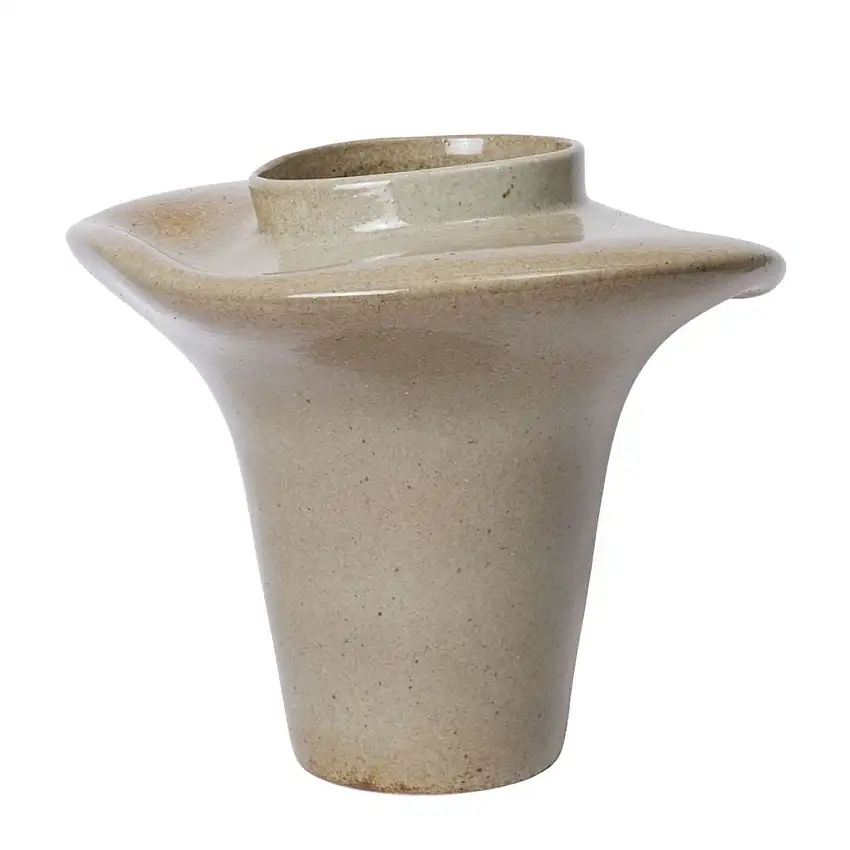 Ferm Living Evio Vase H: 35 cm - Elmegrøn