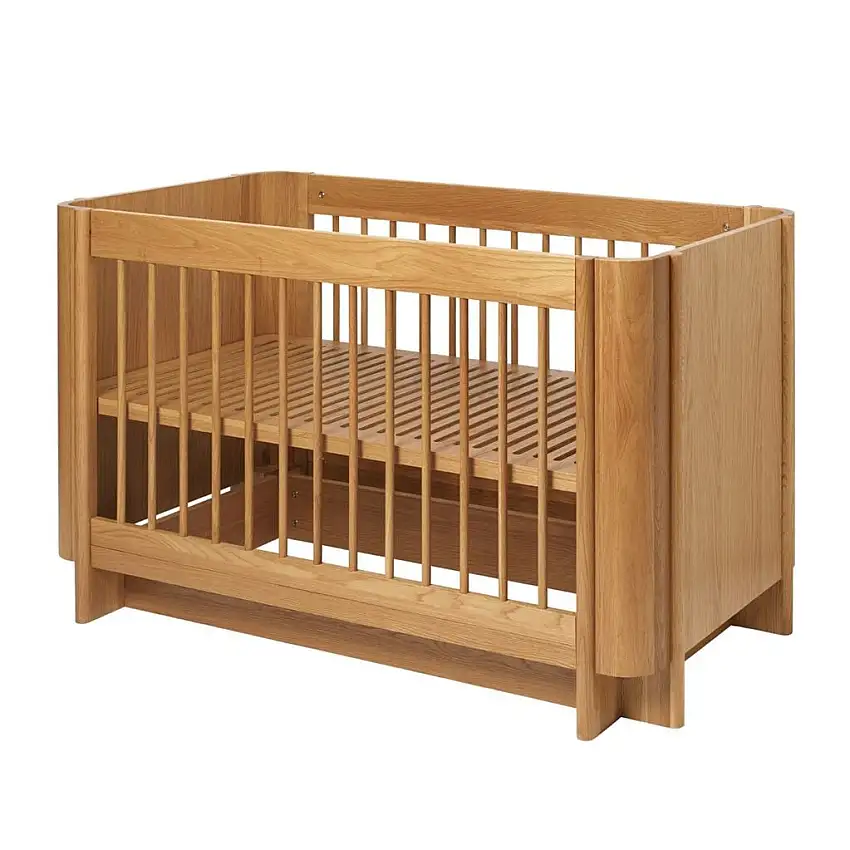 Ferm Living Tilu Babybett – Eiche Natur