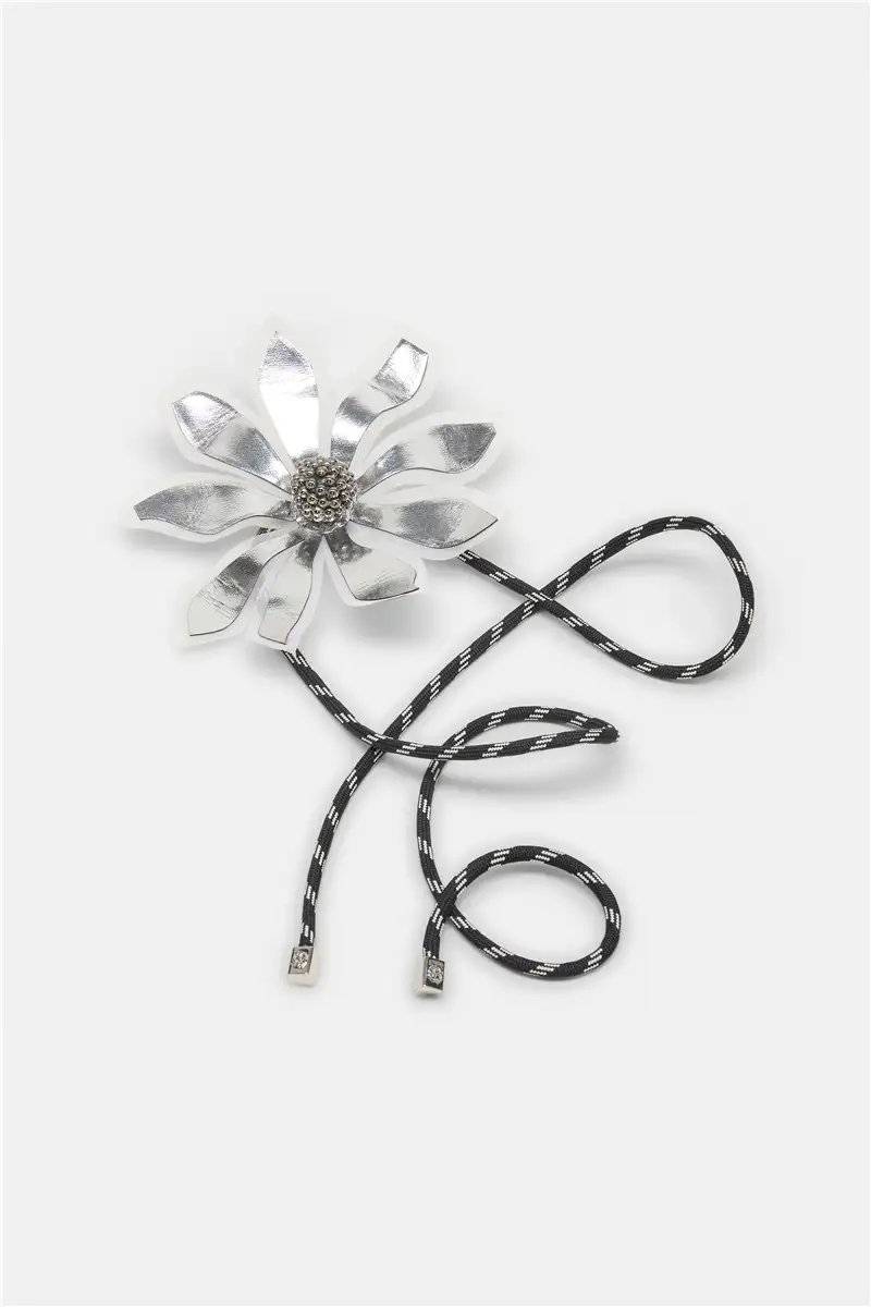 Dorothee Schumacher - Flower-Gürtel und Styling Piece