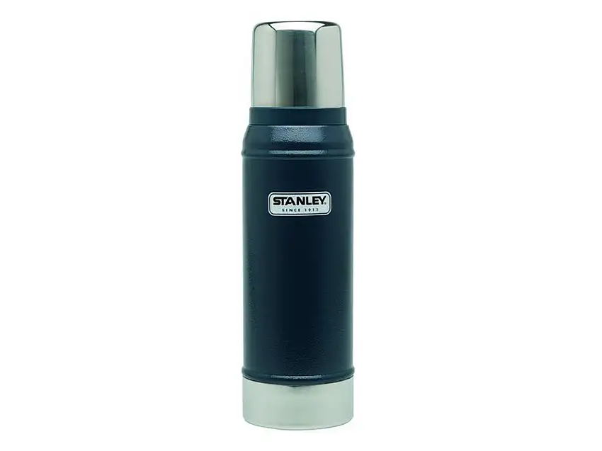 Stanley Classic, Vakuum-Flasche, 0.7 Liter, 18/8 Edelstahl, navy blau, Vakuum-Isolation, Edelstahl Trinkbecher
