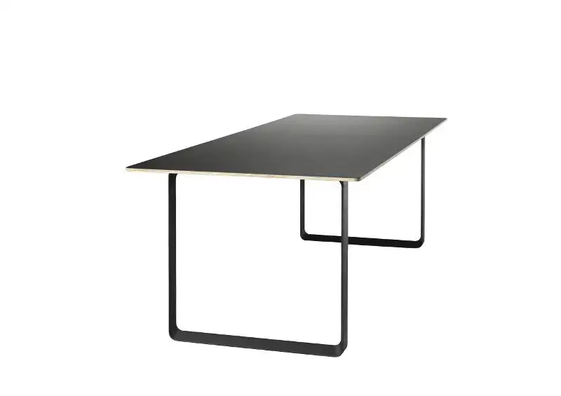 Muuto 70/70 Tisch