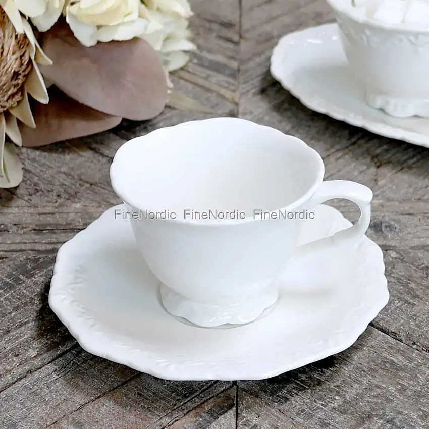 Chic Antique Kaffeetasse mit Untertasse - Provence