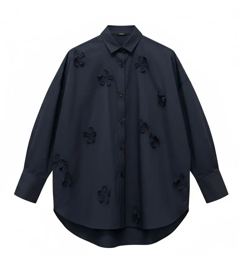 ODEEH - Baumwollbluse navy mit aufgesetzten Häkelblumen